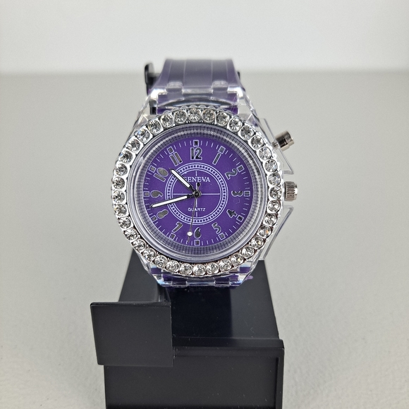 GENEVA Luminous Watch casual/fashion - Picture 8 of 10